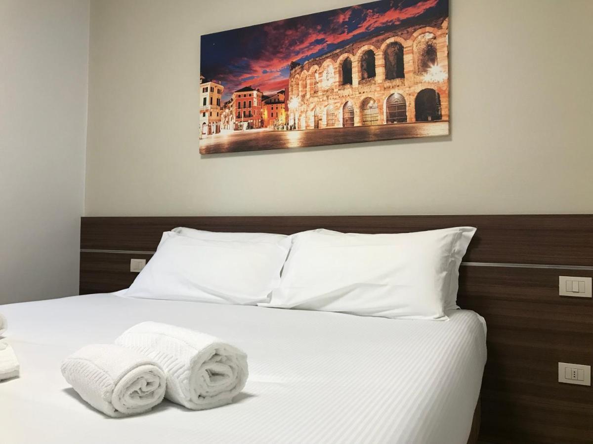 Apartments&rooms Lungadige 2*